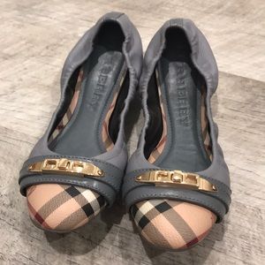 Burberry ballet flat
